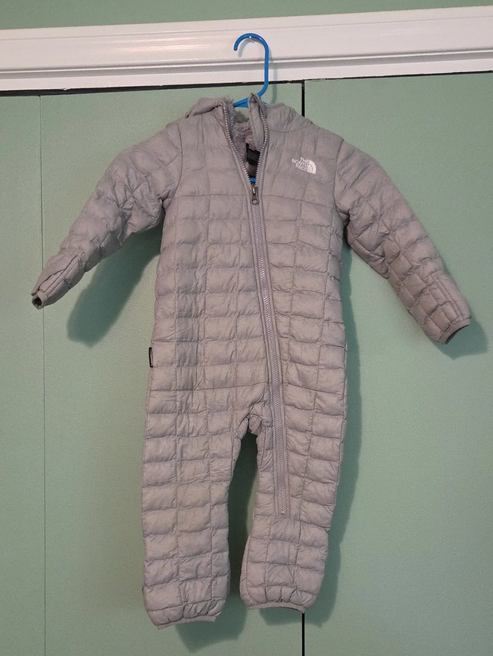 The North Face Light Gray Quilted Insulated One-Piece Snow Suit Kids 18 To 24m